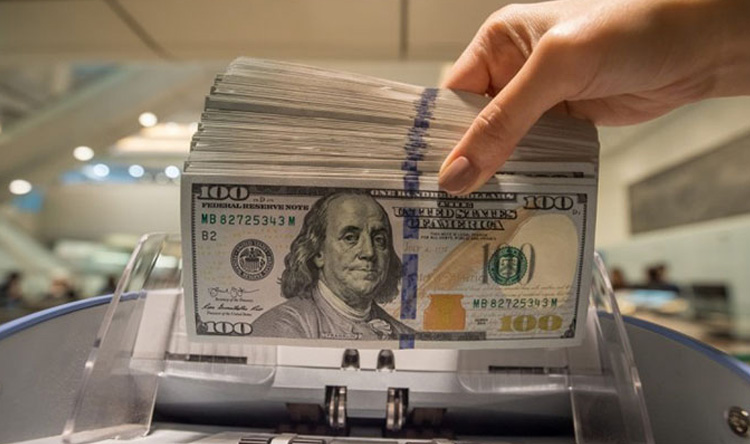 الكشف عن خطة سحب الدولارات من المصرف للمودع