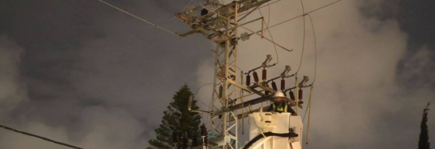 *وسائل إعلام إسرائيلية: انقطاع الكهرباء عن مستوطنة قرب الحدود الشمالية منذ 6 أيام وموظفي شركة الكهرباء غير قادرين على الاصلاح