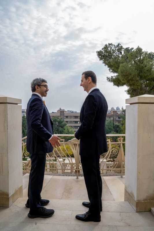 الرئيس الأسد يبحث مع الشيخ عبدالله بن زايد آل نهيان العلاقات الأخوية المميزة بين سوريا والإمارات
