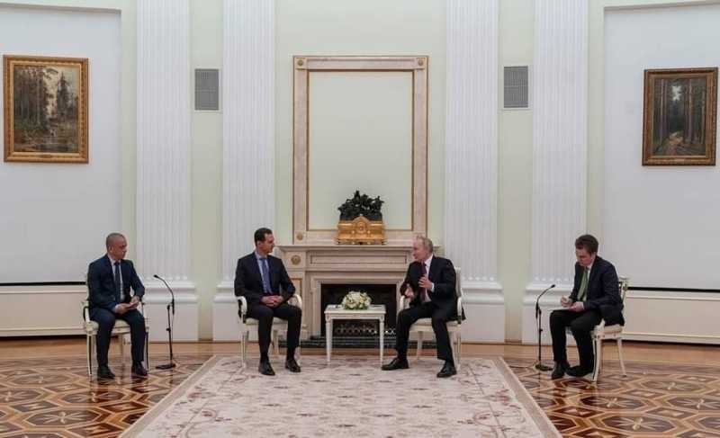 الرئيس الأسد يصل إلى موسكو في زيارة رسمية يجري خلالها محادثات مع الرئيس بوتين