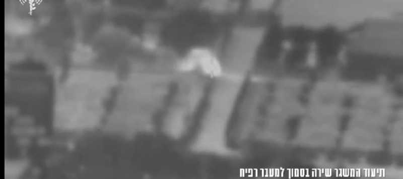 فيديو... جيش الاحتلال الإسرائيلي ينشر توثيقًا لإطلاق الصواريخ باتجاه منطقة كرم أبو سالم