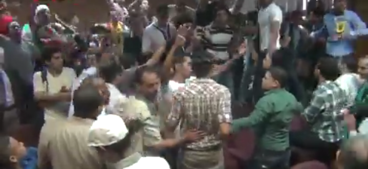 تم طرد مفتي مصر علي جمعة من جامعة القاهرة بعد  ‎#مهاجمة_مجاهدين فلسطين ووصفهم ‎#بالخوارج