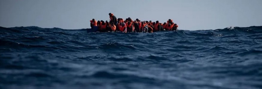 غرق مركب يحمل ١٢٠ شخص بين لبنانيين و سوريين